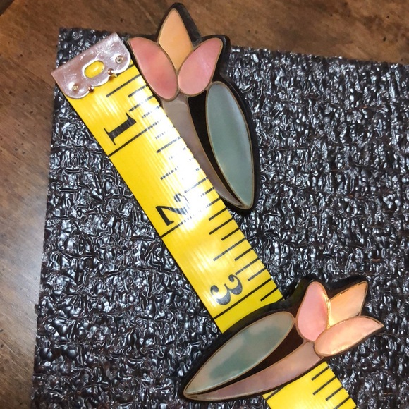 Hand Crafted Mother Of Pearl Bib Necklace With Vintage MOP Tulip Earrings - Picture 12 of 13